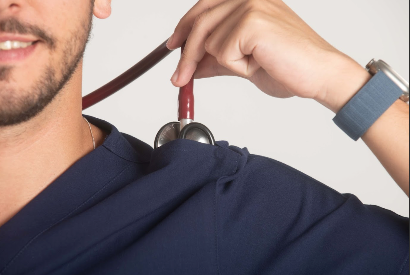 Resolução CNRM nº 3/2025: o novo caminho para RQE em subespecialidades de Clínica Médica